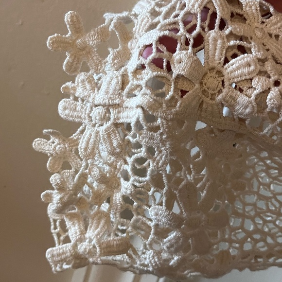 Elegant Cream Crochet Blouse - Picture 5 of 5